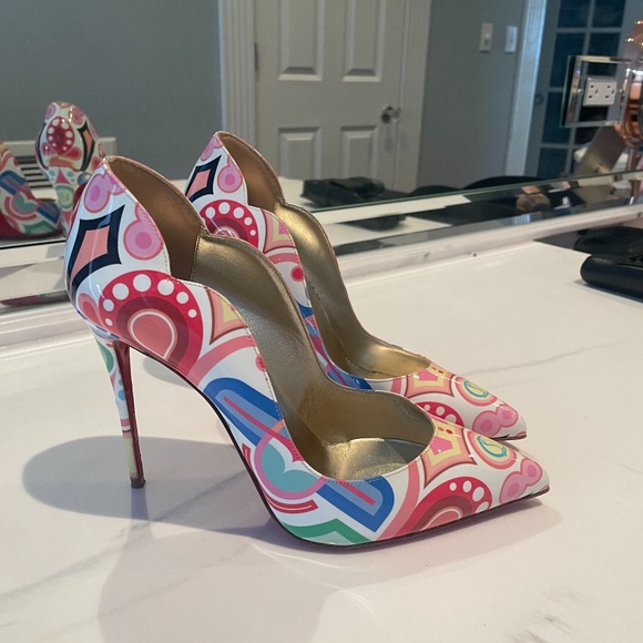 CHRISTIAN LOUBOUTIN HOT CHICK 100 MULTICOLOR PATENT LEATHER PUMPS SZ 39.5 - Picture 1 of 3